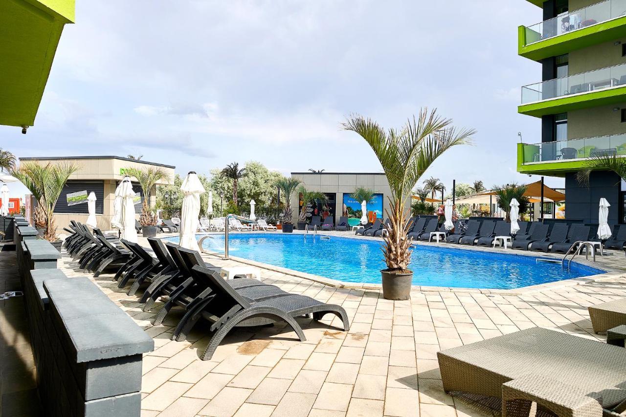 Sophie Apartment Spa N Pool Beach Resort Năvodari Extérieur photo